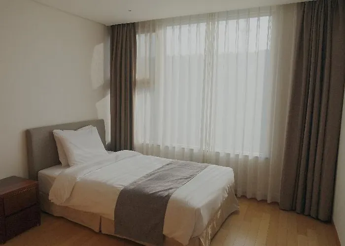 Vabien 1 Serviced 4*
